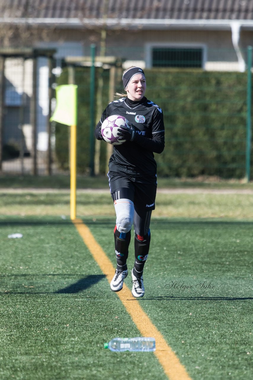 Bild 207 - B-Juniorinnen Halbfinale SVHU - Holstein Kiel : Ergebnis: 3:0